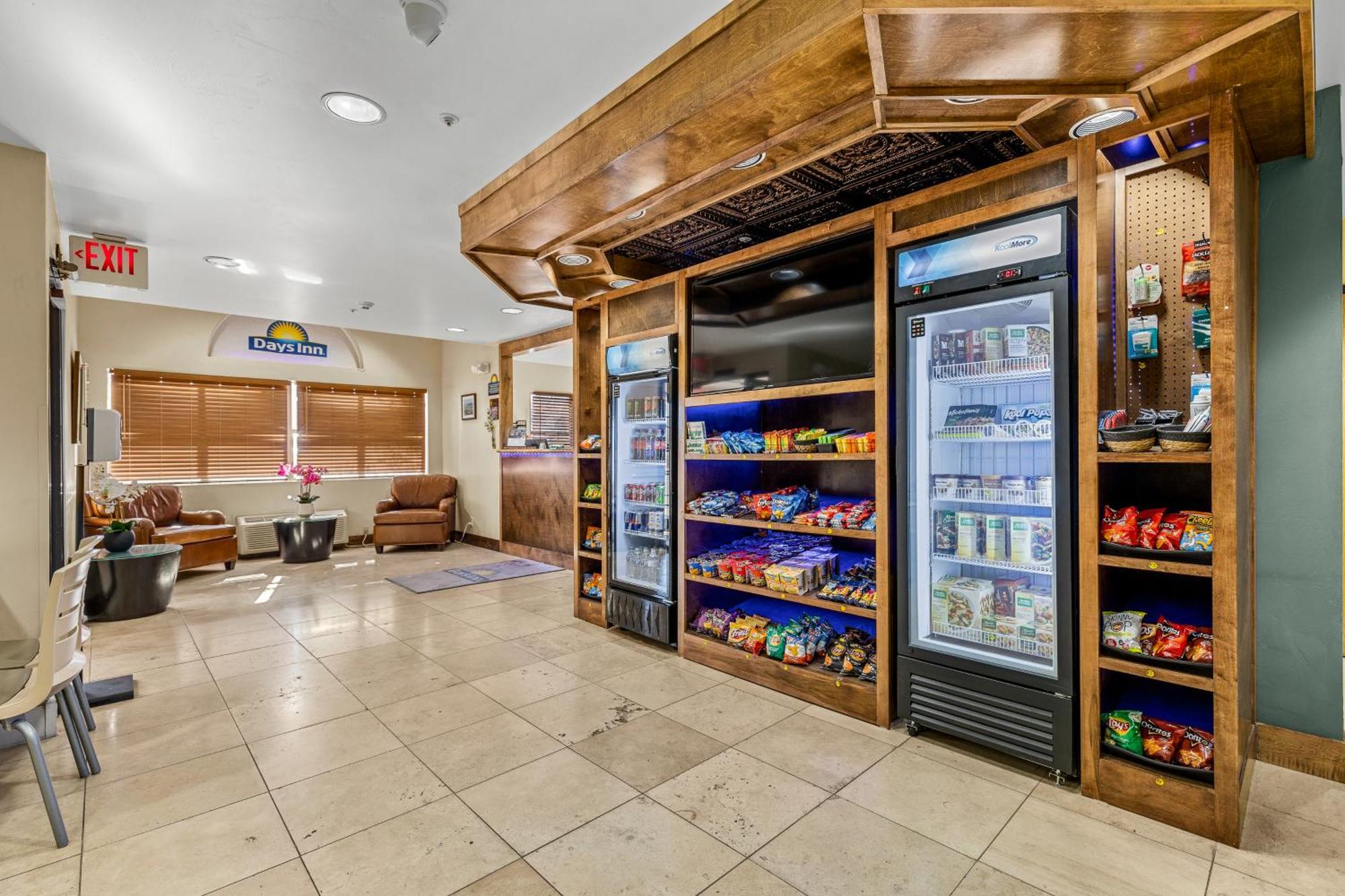 Days Inn By Wyndham Camp Verde Arizona Extérieur photo