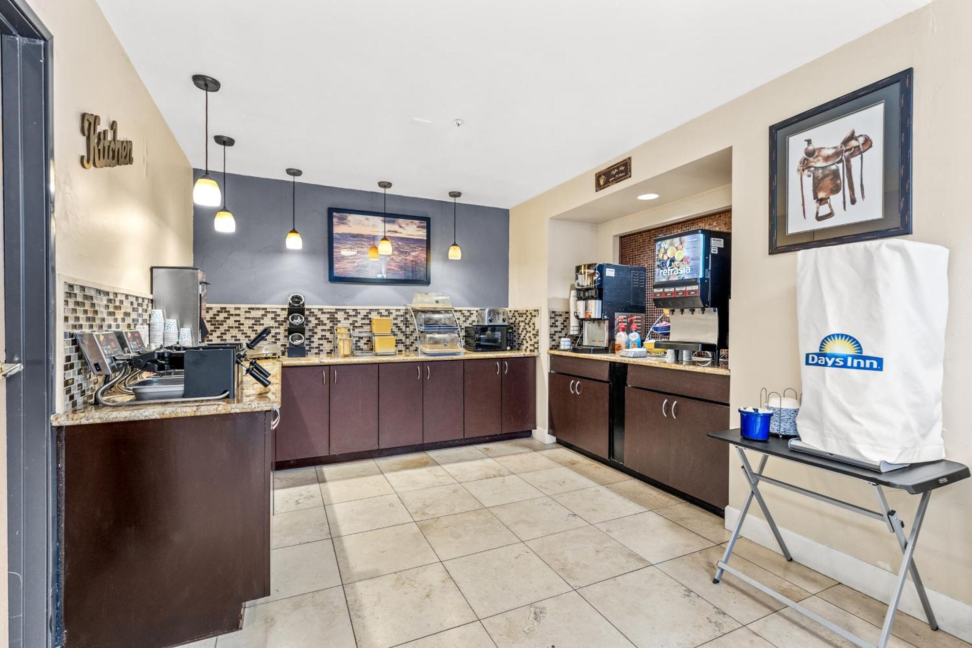 Days Inn By Wyndham Camp Verde Arizona Extérieur photo